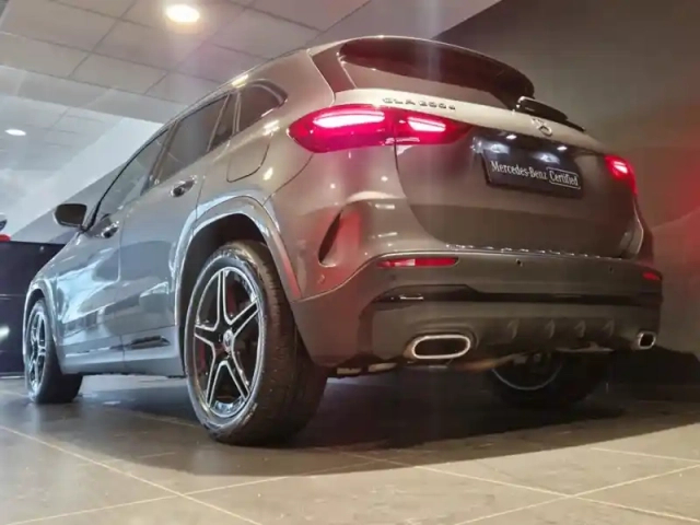 Mercedes Gla 200 d amg line — photo 14