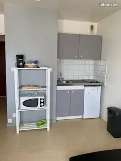 Studio 1 pièce 19 m²