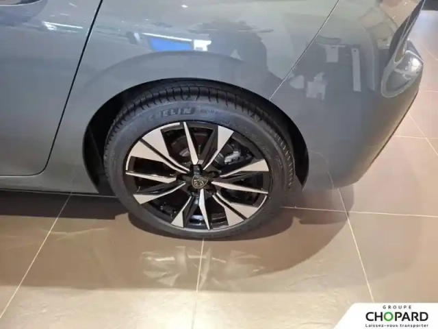 Peugeot 308 hybrid 145 e-dcs6 — photo 11