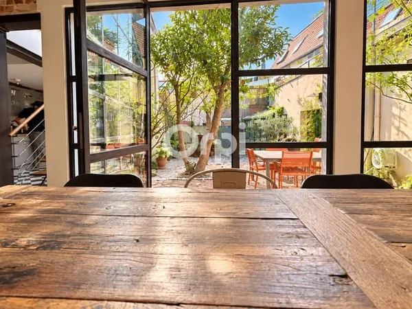Maison 6 pièces 195 m²