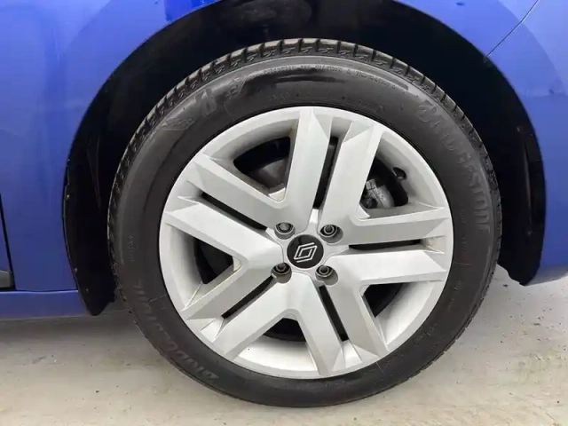 Renault Clio blue dci 100 ch gsr2 — photo 30
