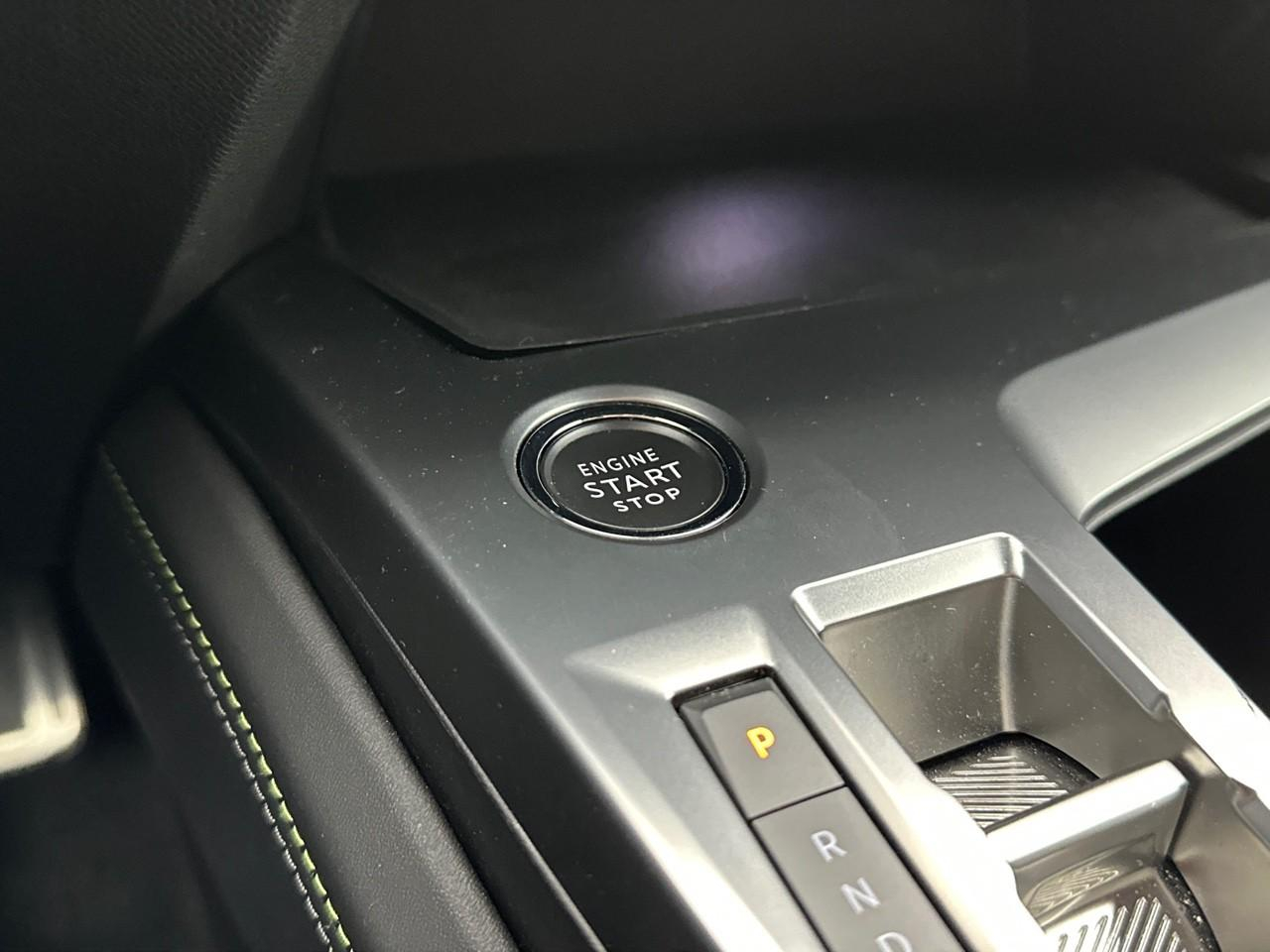 Peugeot 408 phev 180 e-eat8 gt — photo 28