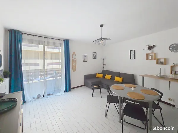 Studio 1 pièce 28 m²
