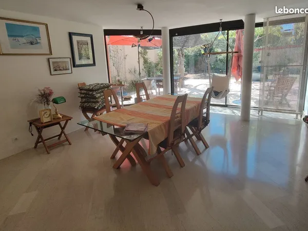 Montpellier Aiguelongue. Maison de charme 146m2. 4 Chambres Terrain piscinable