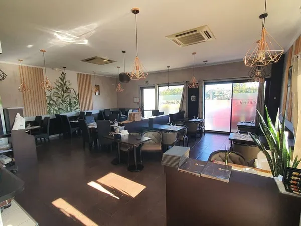 Fonds de commerce 180 m²