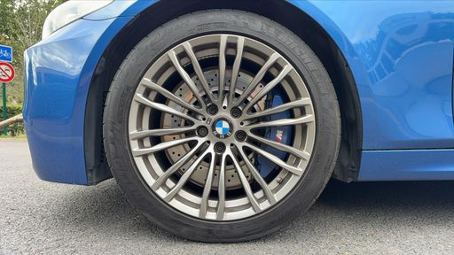 BMW M5 4.4 i V8 560 DKG7 - M – 2013 – 85883 km – Essence – Boîte Automatique — photo 12