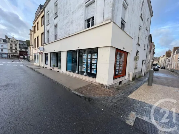 Local 115 m²