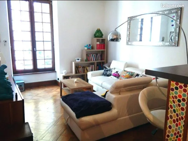 Appartement T2 en plein centre ville + parking