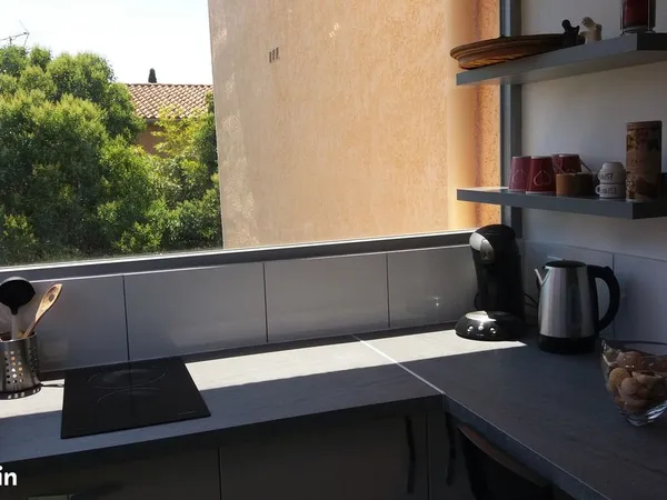 Appartement Location Six-Fours-les-Plages 1p 24m² 610€