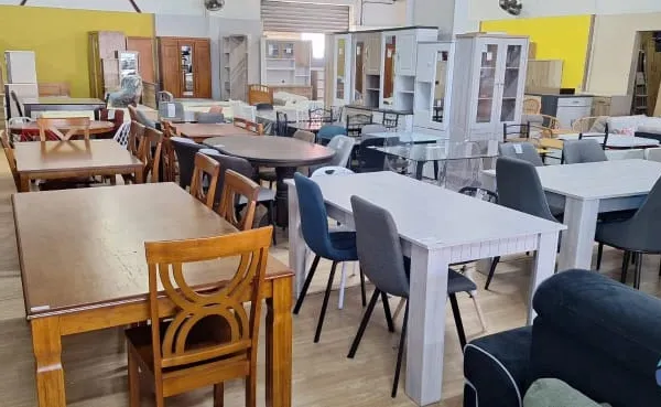 Local d’activité et entrepôt Location Saint-Louis 18044€