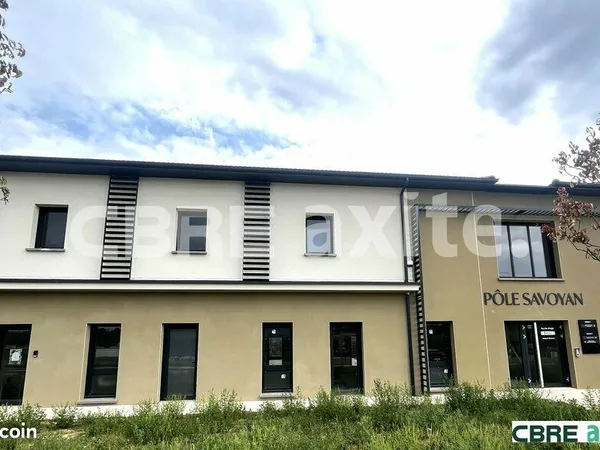 Bureaux 85 m² HEYRIEUX
