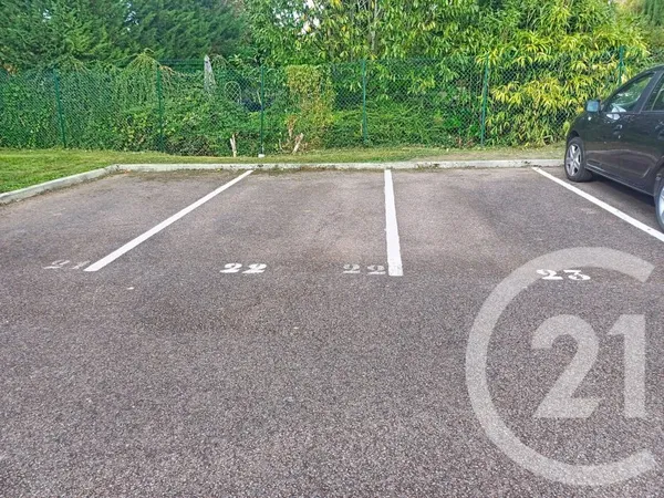 Parking 12 m²
