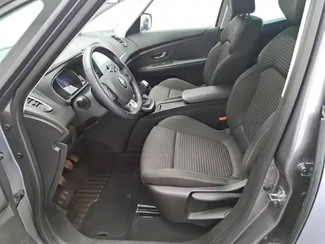 Renault Scenic tce 140 fap - 21 — photo 27