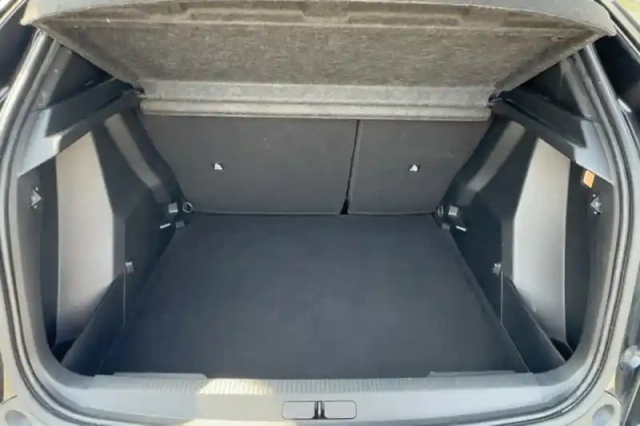 Peugeot 2008 puretech 100 s&amp;s bvm6 — photo 11