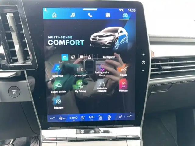 Renault Megane e-tech 220 ch autonomie confort gsr2 — photo 72
