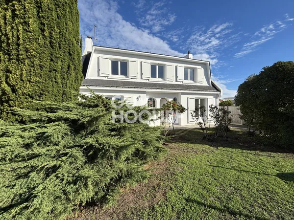 Maison à louer de 6 pièces de 132.68 m²