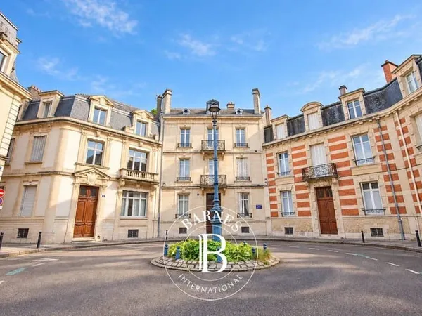 Appartement 5 pièces 128 m²