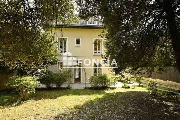 Maison 7 pièces 140 m²