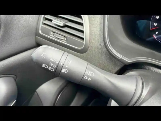 Renault Megane 1.5 blue dci 115ch techno edc + toit ouvrant — photo 22