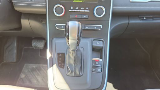 Renault Scenic 1.6 dCi 160 EDC6 - Edition One – 2016 – 138394 km – Diesel – Boîte Automatique — photo 31