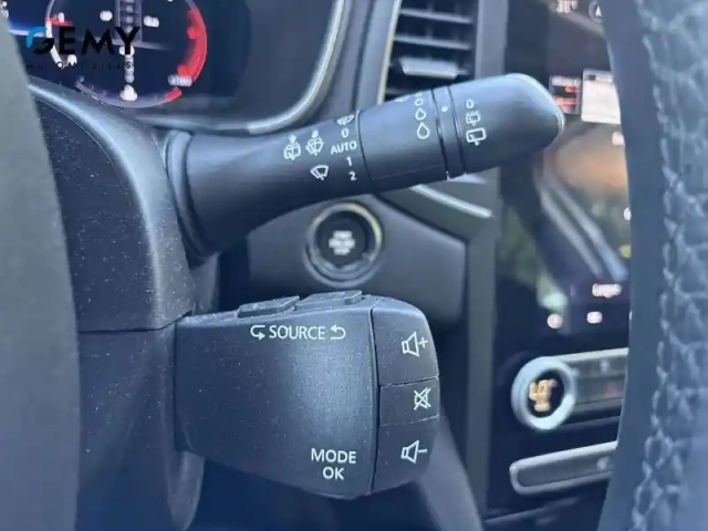 Renault Megane mégane iv berline blue dci 115 edc - 20 — photo 16