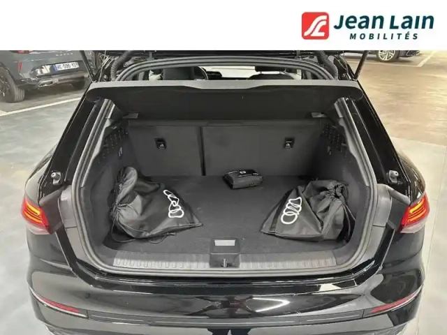 Audi A3 sportback tfsi e hybride rechargeable 204 s tronic 6 — photo 18