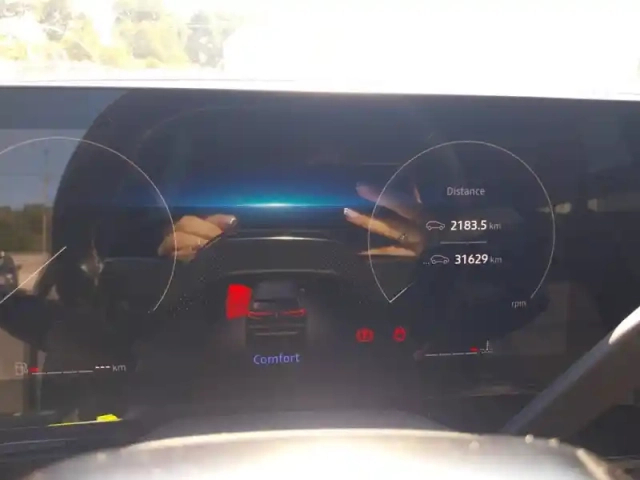 Renault Austral mild hybrid 160 auto — photo 22