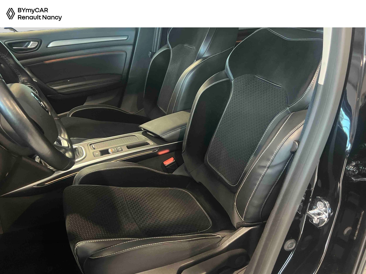 Renault Mégane IV Berline TCe 130 Energy — photo 11