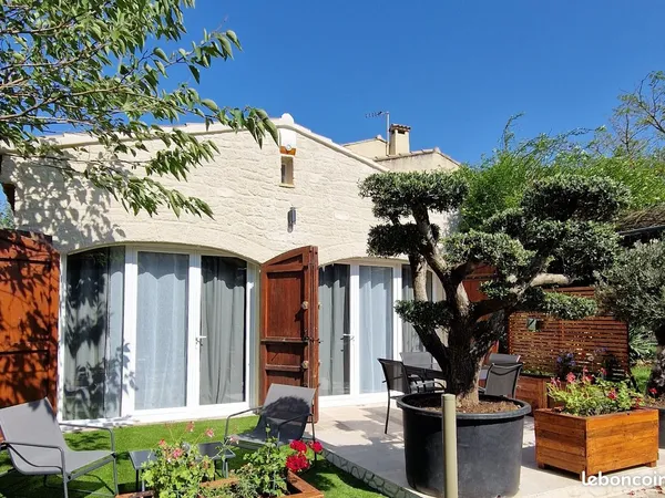 Maisonnette Cocooning Meublée Type 2 pièces, avec Terrasse et Jardinet A LOUER