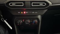 Dacia Sandero 1.0 TCe 90ch Expression — photo 26