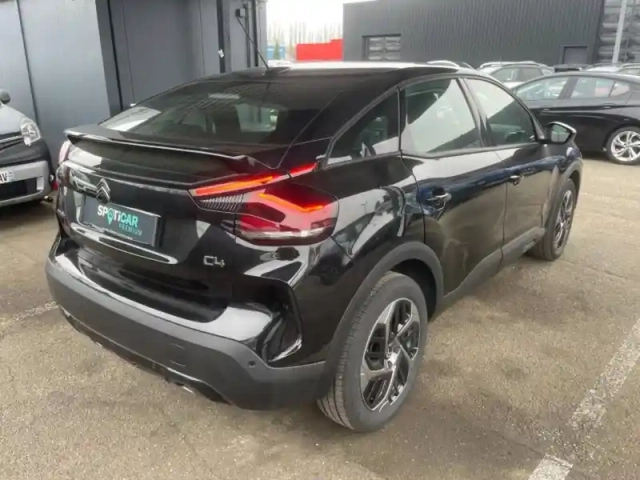 Citroën C4 puretech 130ch s&amp;s feel pack — photo 4