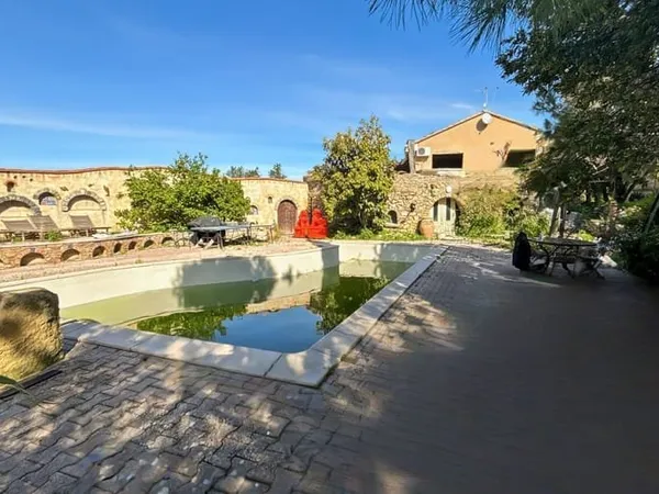 Maison 2 pièces 150 m²
