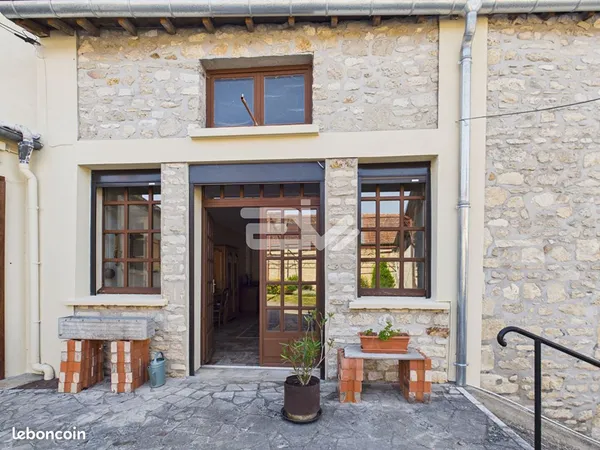 Propriété 11 pièces 270 m²