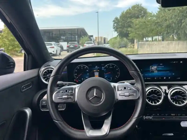 Mercedes Classe A 200 amg line — photo 14