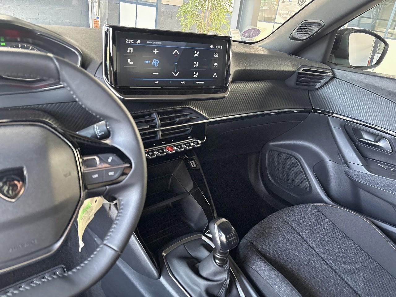 Peugeot 2008 100 s&s bvm6 style — photo 14