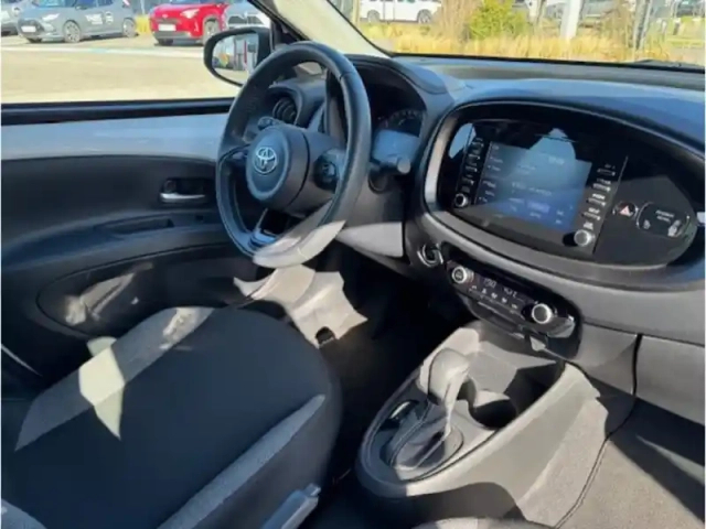 Toyota Aygo 1.0 vvt-i 72 dynamic cvt — photo 7