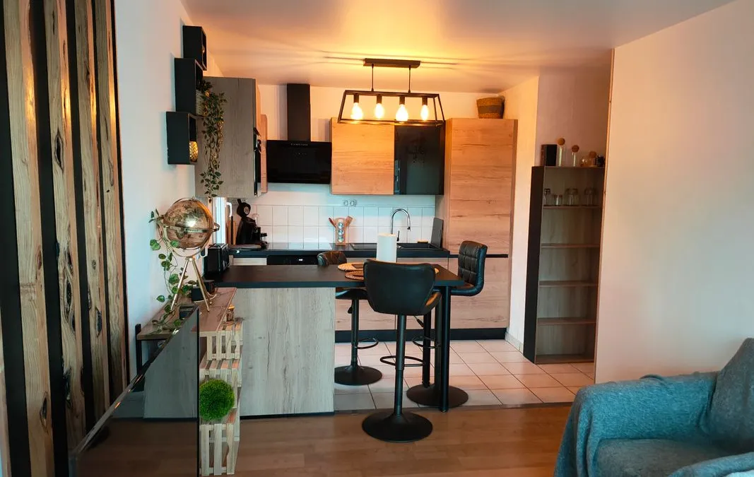 Photo 1