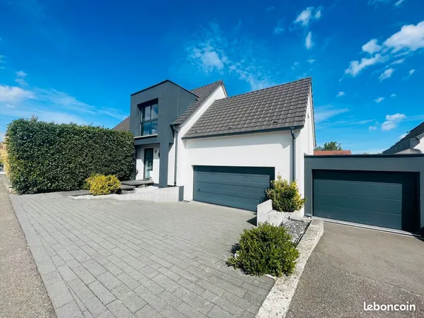 Maison familiale 158 m² au sol - Piscine chauffée - Gries