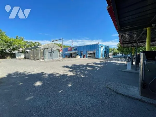 Fonds de commerce 170 m²
