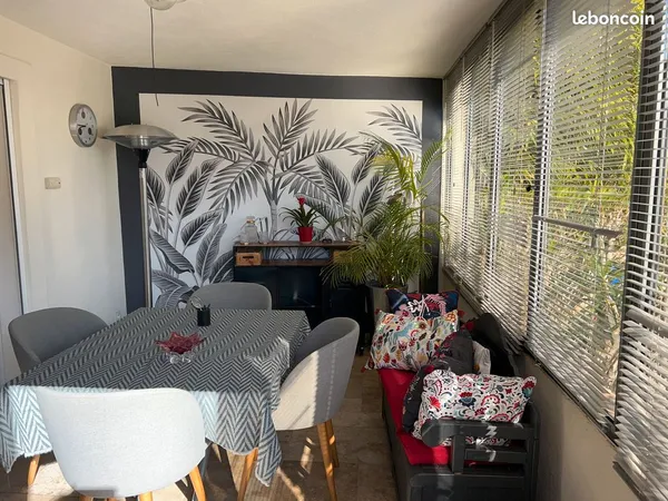 Grand appartement meuble 1 chambre