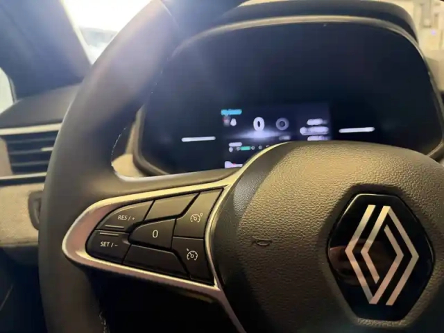 Renault Clio tce 90 — photo 29