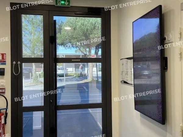 Bureaux 480 m²