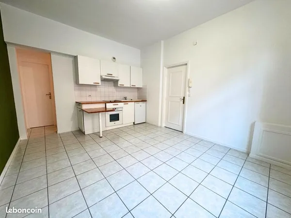 Studio 1 pièce 23 m²