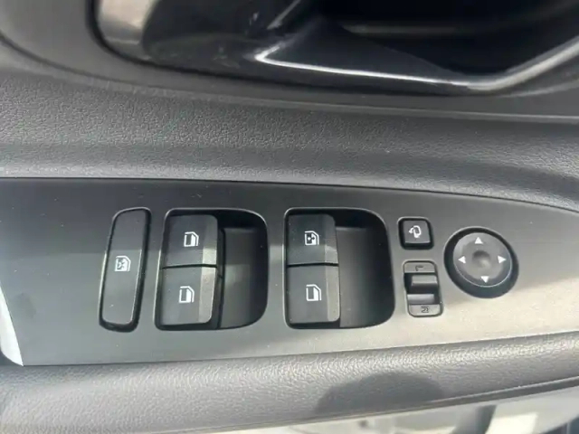 Hyundai Bayon 1.0 t-gdi 100 hybrid 48v — photo 38