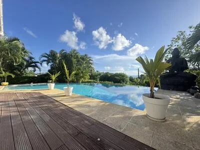 CASE PILOTE : Villa T4 avec piscine (169 m²) à vendre