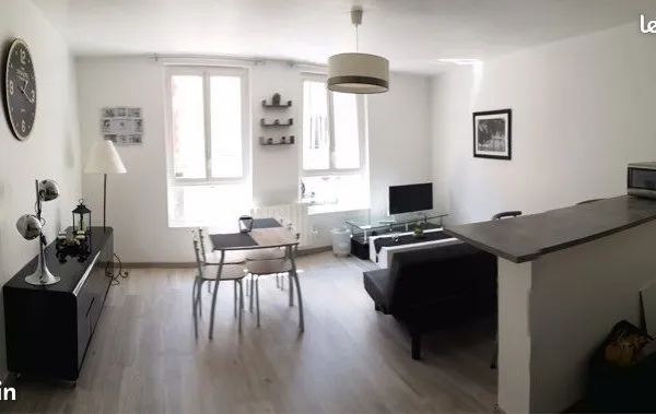 Appartement 44m2 au pied de la gare meublé
