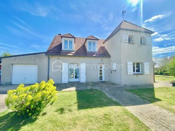 Maison 8 pièces 180 m²