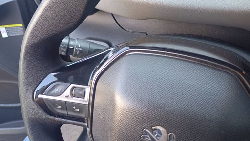 Peugeot Rifter 1.5 BlueHDi 130 - Allure – 2019 – 95002 km – Diesel – Boîte Manuelle — photo 21