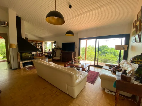 Maison d'architecte 135m2 - Vue Garonne - 3 600 m² de terrain