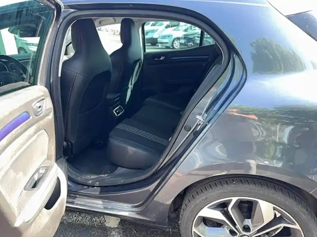 Renault Megane mégane iv berline tce 140 fap — photo 12